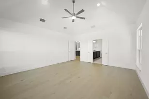 448 Willie Wy, Burleson, TX 76028 - Photo 14