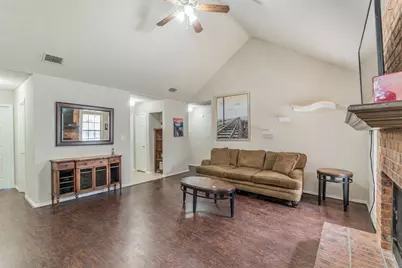 5008 Guadalupe Court, Granbury, TX 76048 - Photo 2