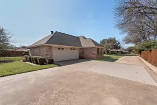 5605 Full Moon Dr, Fort Worth, TX 76132 - Photo 4