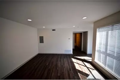 2806 Reagan Street #209, Dallas, TX 75219 - Photo 2