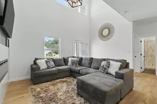 5114 Stoneridge Dr, Granbury, TX 76048 - Photo 6