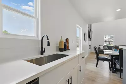 5114 Stoneridge Drive, Granbury, TX 76048 - Photo 16