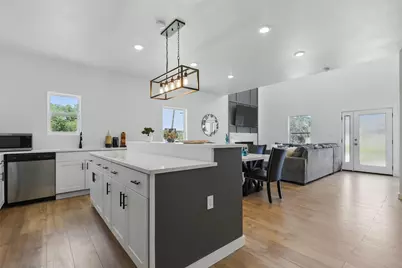 5114 Stoneridge Drive, Granbury, TX 76048 - Photo 14