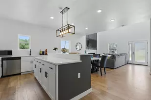 5114 Stoneridge Dr, Granbury, TX 76048 - Photo 14