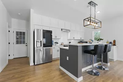 5114 Stoneridge Drive, Granbury, TX 76048 - Photo 2