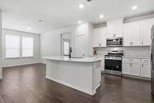 10313 Fountain Gate St, Aubrey, TX 76227 - Photo 4