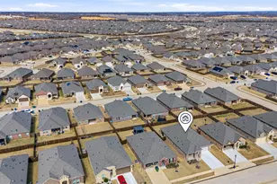 10313 Fountain Gate St, Aubrey, TX 76227 - Photo 22