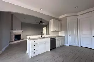 3339 White Horse Dr, Granbury, TX 76049 - Photo 4