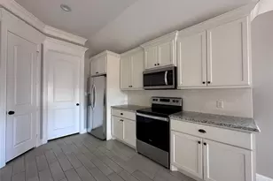 3339 White Horse Dr, Granbury, TX 76049 - Photo 2