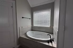 3339 White Horse Dr, Granbury, TX 76049 - Photo 8