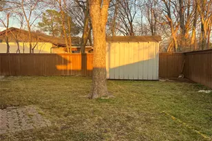 2521 Broadview St, Greenville, TX 75402 - Photo 12