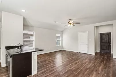 1421 Warringwood Drive, Greenville, TX 75402 - Photo 8