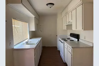 1208 Neptune Drive, Cedar Hill, TX 75104 - Photo 4