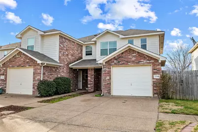 2316 Kingsway Drive, Arlington, TX 76012 - Photo 2