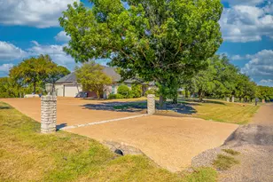 120 Chambers Dr, Italy, TX 76651 - Photo 2