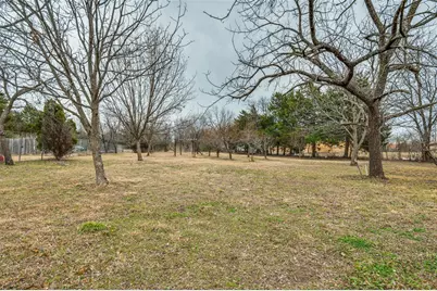 1326 Johns Avenue, Lancaster, TX 75134 - Photo 24