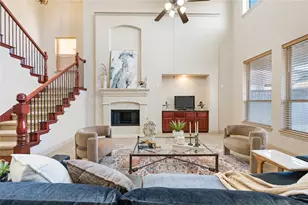 1010 Lost Valley Dr, Euless, TX 76039 - Photo 10