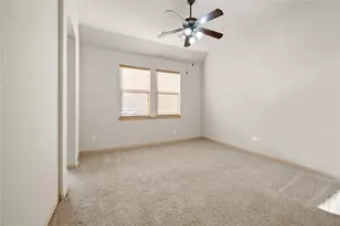 1010 Lost Valley Dr, Euless, TX 76039 - Photo 36