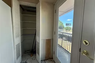 7830 Meadow Park Dr, Dallas, TX 75230 - Photo 36