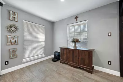 10124 Stoneleigh Drive, Benbrook, TX 76126 - Photo 16