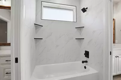 1101 Tremont Lane, Granbury, TX 76049 - Photo 28