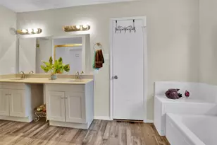 1036 Twin Falls Dr, DeSoto, TX 75115 - Photo 10