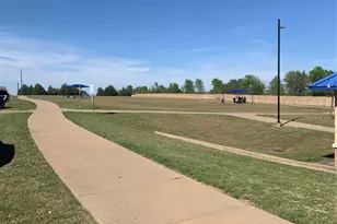 1036 Twin Falls Dr, DeSoto, TX 75115 - Photo 20