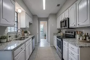 1036 Twin Falls Dr, DeSoto, TX 75115 - Photo 6