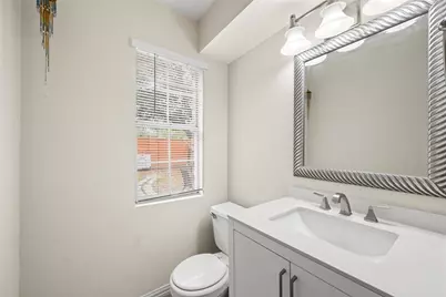 438 Moonlight Way, Irving, TX 75063 - Photo 12