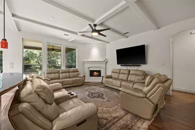 12114 Jackson Creek Drive, Dallas, TX 75243 - Photo 6