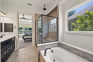 12114 Jackson Creek Dr, Dallas, TX 75243 - Photo 20