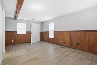 1412 Chase Avenue, Cleburne, TX 76031 - Photo 10