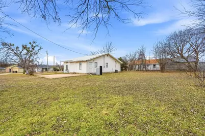 1412 Chase Avenue, Cleburne, TX 76031 - Photo 20