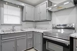 1412 Chase Ave, Cleburne, TX 76031 - Photo 6