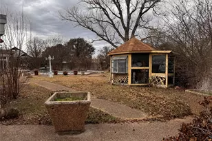 7454 Coachwood Cir, Fort Worth, TX 76133 - Photo 4