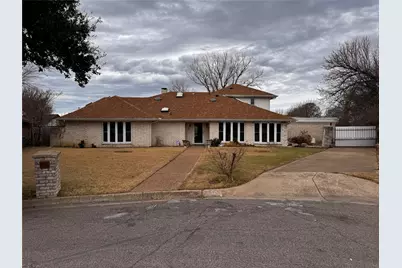 7454 Coachwood Circle, Fort Worth, TX 76133 - Photo 1