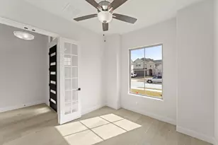 8505 Watersway Dr, Rowlett, TX 75088 - Photo 4