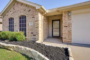 4257 Summersweet Ln, Fort Worth, TX 76036 - Photo 2