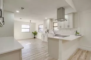 2421 Meadow Vw, Bedford, TX 76021 - Photo 14