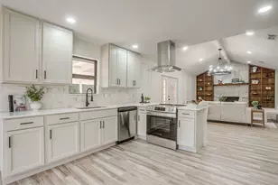 2421 Meadow Vw, Bedford, TX 76021 - Photo 16