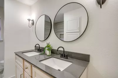 2421 Meadow View, Bedford, TX 76021 - Photo 26