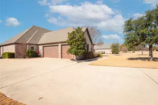 3305 Twin Lakes Dr, Celina, TX 75078 - Photo 16