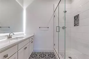 6921 Valley View Ln, Dallas, TX 75240 - Photo 30