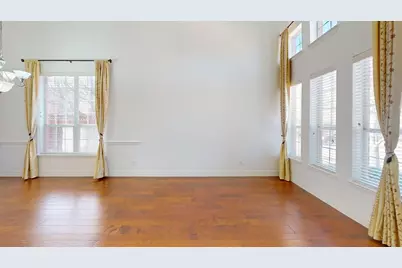 1020 Thorncliff Trail, Irving, TX 75063 - Photo 8