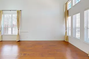 1020 Thorncliff Tr, Irving, TX 75063 - Photo 8