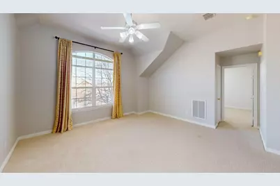 1020 Thorncliff Trail, Irving, TX 75063 - Photo 12