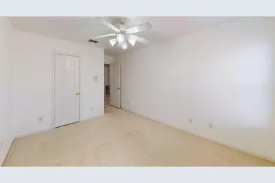 1020 Thorncliff Trail, Irving, TX 75063 - Photo 20