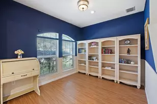 1012 Marlow Ln, Fort Worth, TX 76131 - Photo 4