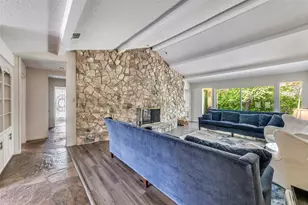 2120 Valleydale Dr, Arlington, TX 76013 - Photo 6