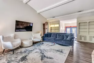 2120 Valleydale Dr, Arlington, TX 76013 - Photo 4